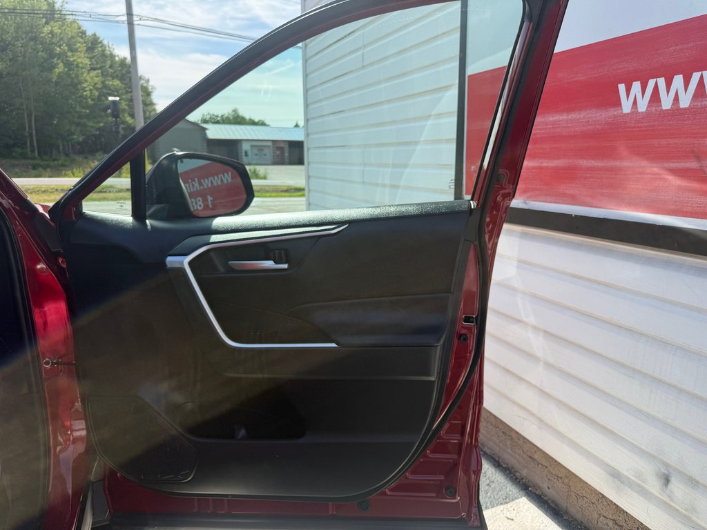 2024 Toyota RAV4 Hybrid XLE, keyless entry, backup camera, BT in Kentville, Nova Scotia - 19 - w1024h768px