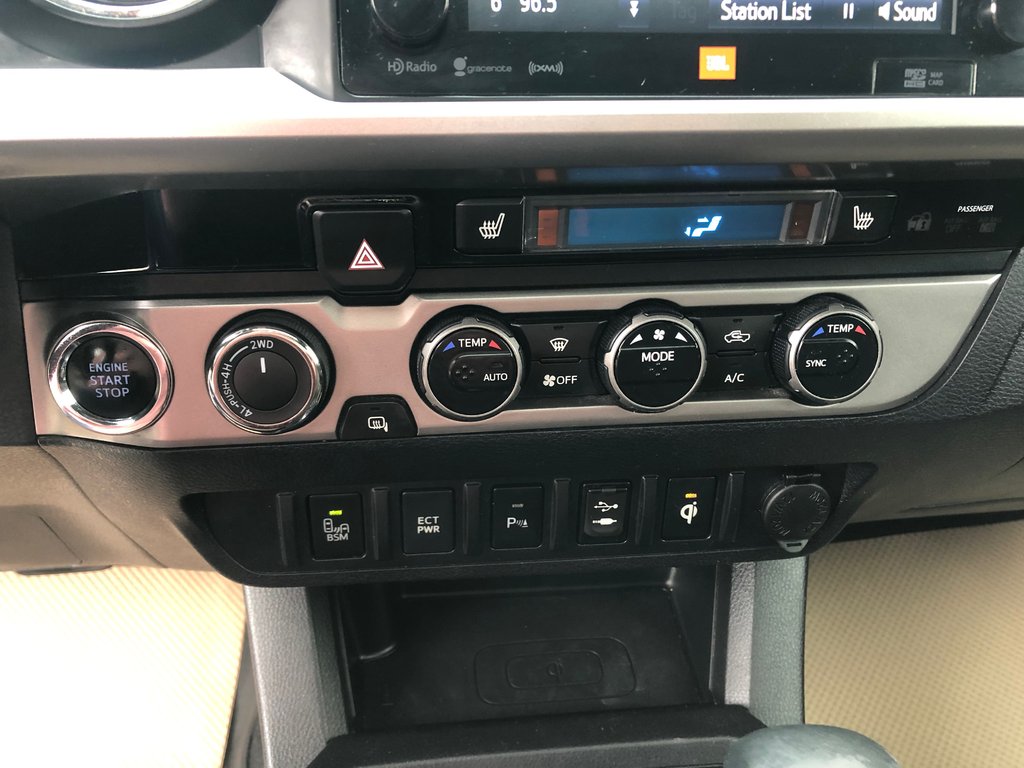 Toyota Tacoma Limited 2016 à COLDBROOK, Nouvelle-Écosse - 12 - w1024h768px