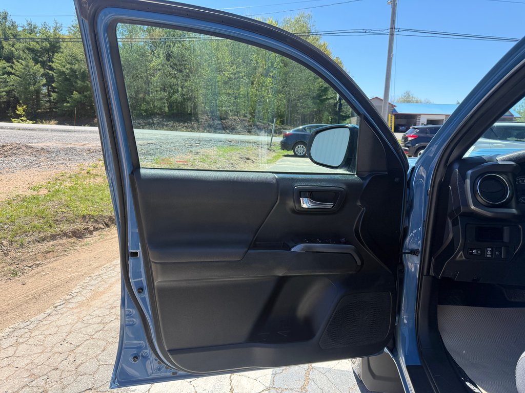Toyota TACOMA SR5, keyless entry, backup camera, Bluetooth 2019 à COLDBROOK, Nouvelle-Écosse - 7 - w1024h768px