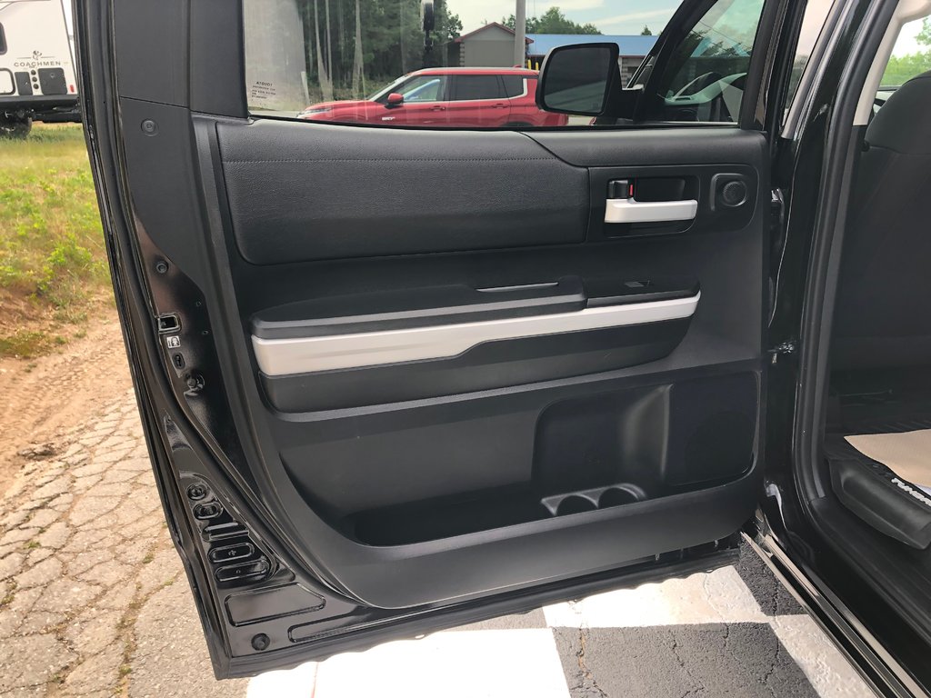Toyota Tundra SR5 Plus - Reverse Camera, CD Player, 5.5' Bed 2018 à COLDBROOK, Nouvelle-Écosse - 19 - w1024h768px