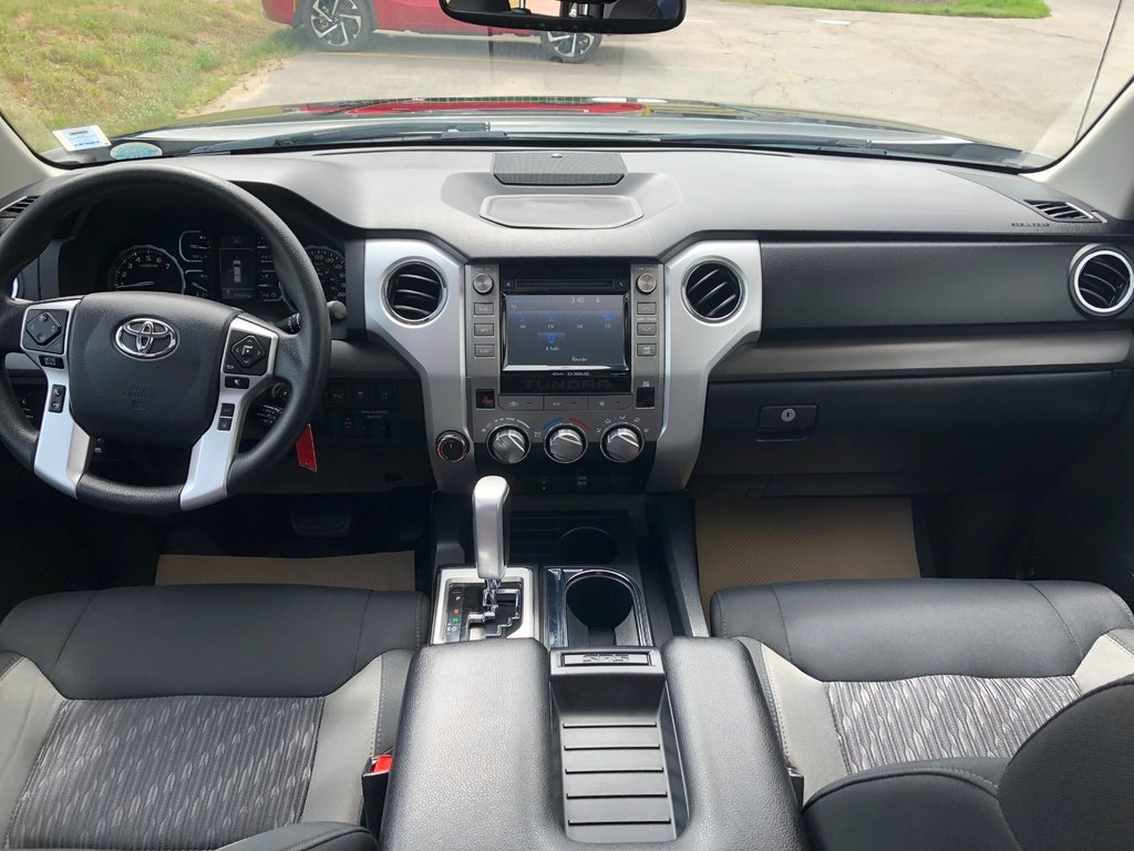 Toyota Tundra SR5 Plus - Reverse Camera, CD Player, 5.5' Bed 2018 à COLDBROOK, Nouvelle-Écosse - 9 - w1024h768px