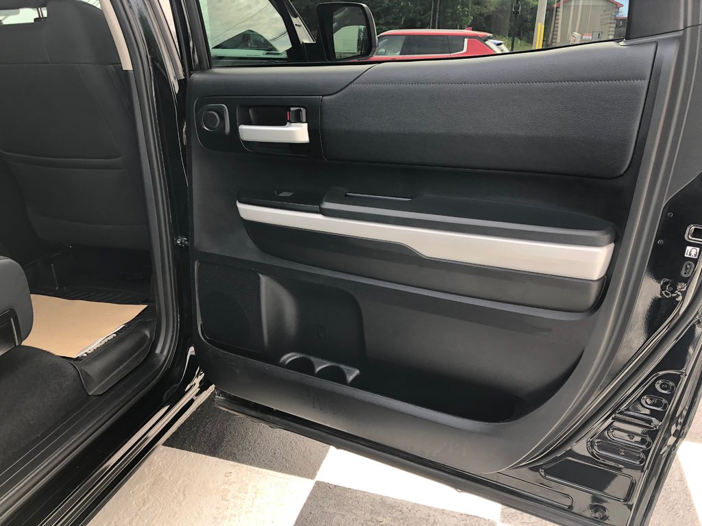 Toyota Tundra SR5 Plus - Reverse Camera, CD Player, 5.5' Bed 2018 à COLDBROOK, Nouvelle-Écosse - 22 - w1024h768px
