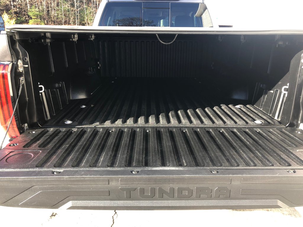 Tundra SR, rear sliding window, bluetooth, towing package 2023 à COLDBROOK, Nouvelle-Écosse - 23 - w1024h768px