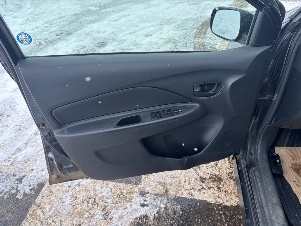 2008 Toyota Yaris Steel rims, automatic, rear defroster power mirror in COLDBROOK, Nova Scotia - 13 - w1024h768px