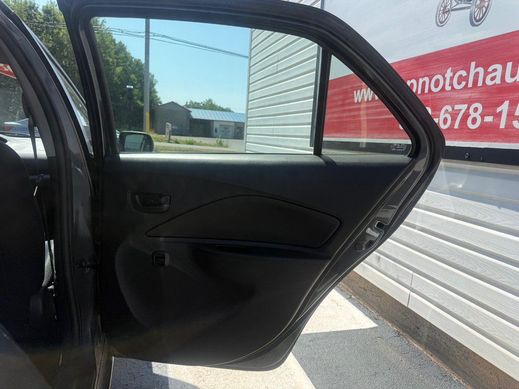 2008 Toyota YARIS Keyless entry, MP3, Cruise control in COLDBROOK, Nova Scotia - 15 - w1024h768px