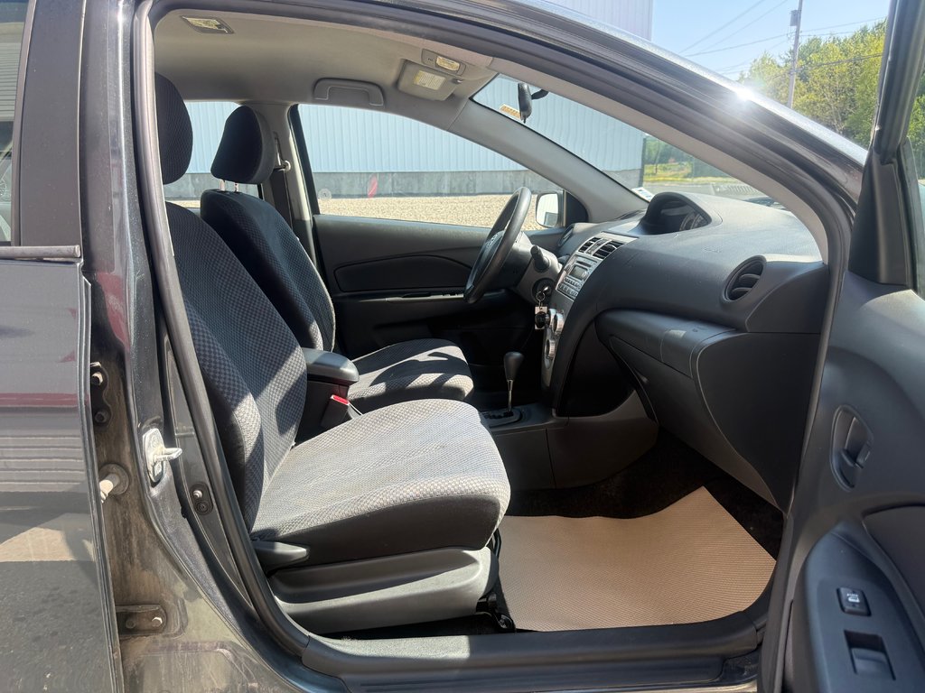 2008 Toyota YARIS Keyless entry, MP3, Cruise control in COLDBROOK, Nova Scotia - 18 - w1024h768px