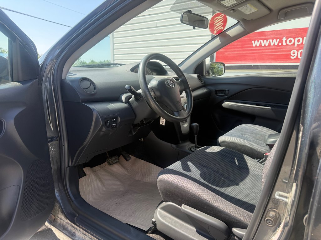 2008 Toyota YARIS Keyless entry, MP3, Cruise control in COLDBROOK, Nova Scotia - 9 - w1024h768px