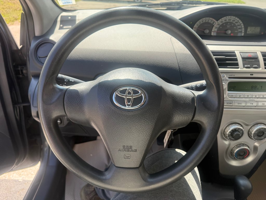 2008 Toyota YARIS Keyless entry, MP3, Cruise control in COLDBROOK, Nova Scotia - 10 - w1024h768px