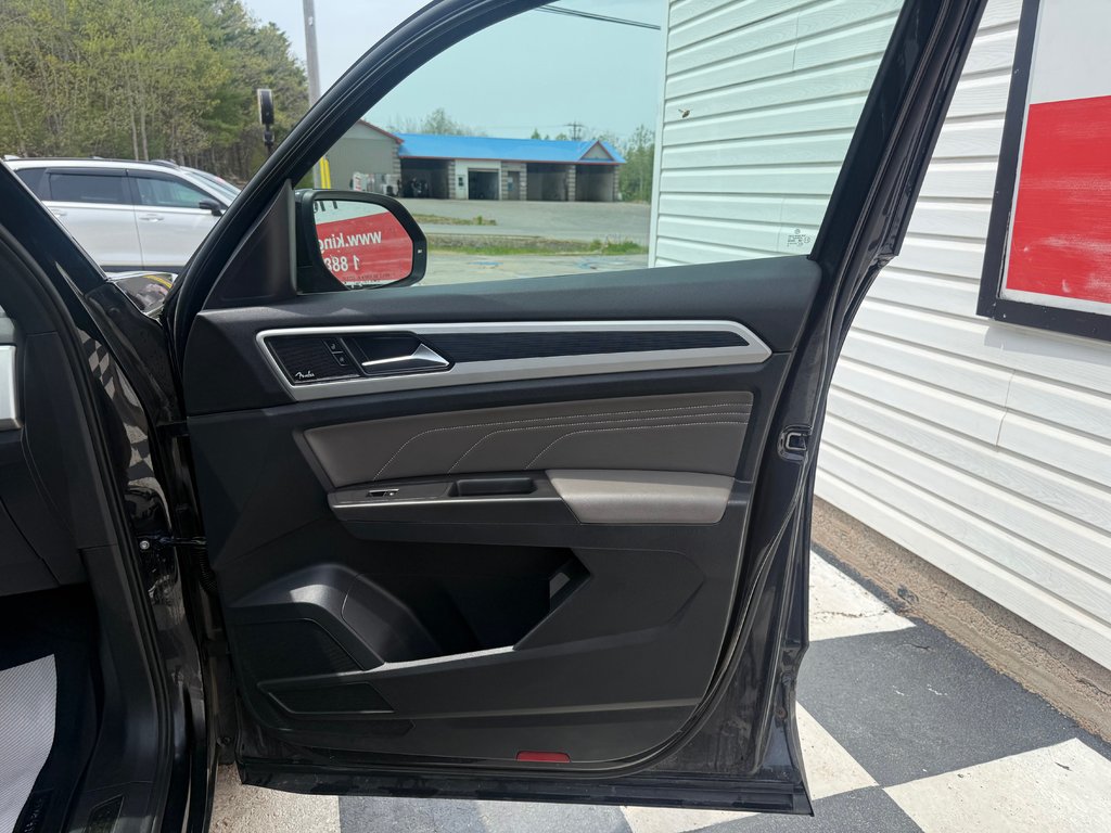 2022 Volkswagen ATLAS CROSS SPORT Highline, keyless entry, Remote Start, Bluetooth in COLDBROOK, Nova Scotia - 19 - w1024h768px