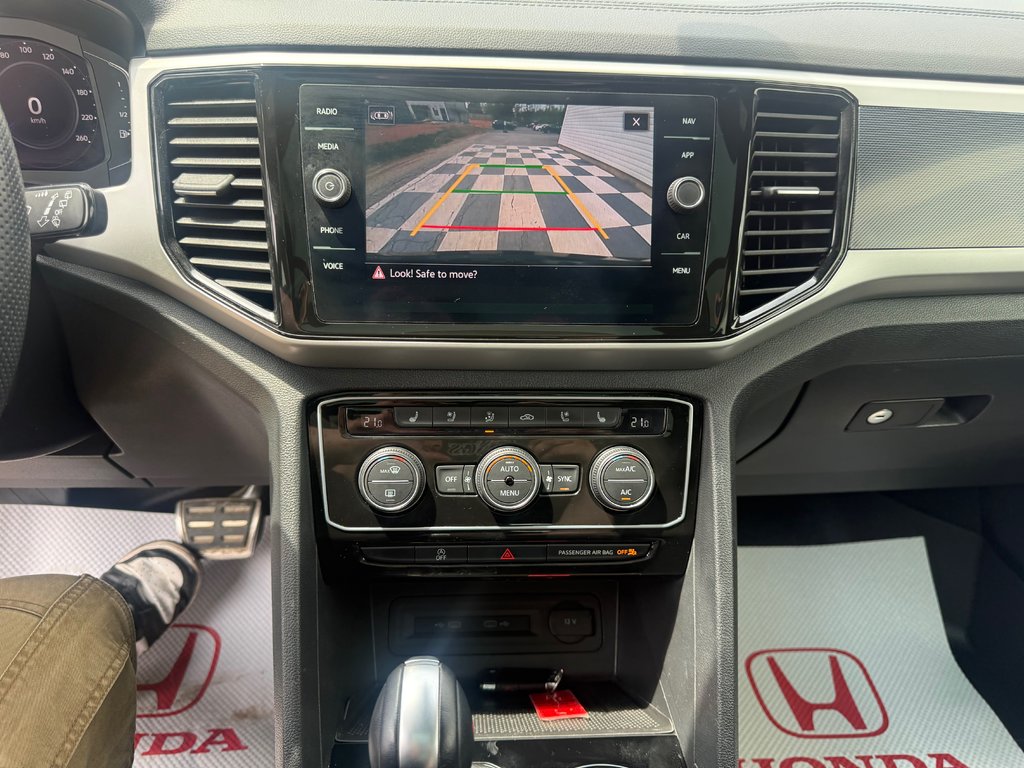 2022 Volkswagen ATLAS CROSS SPORT Highline, keyless entry, Remote Start, Bluetooth in COLDBROOK, Nova Scotia - 12 - w1024h768px
