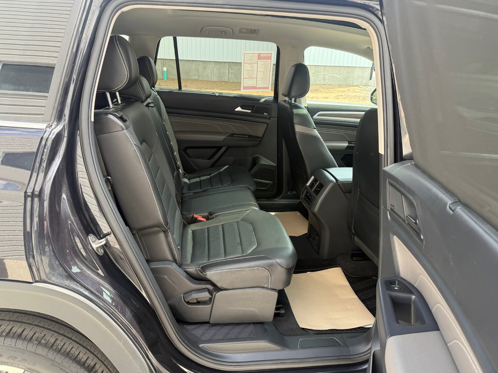 2021 Volkswagen Atlas Execline, keyless entry, Remote Start, Bluetooth in COLDBROOK, Nova Scotia - 18 - w1024h768px