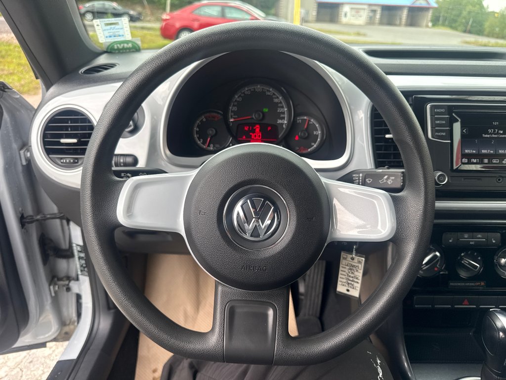 Volkswagen BEETLE  2017 à COLDBROOK, Nouvelle-Écosse - 10 - w1024h768px