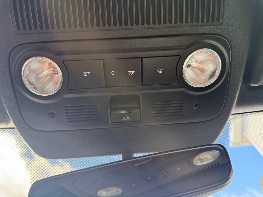 2019 Volkswagen BEETLE Dune, convertible, 2-door, keyless entry in COLDBROOK, Nova Scotia - 14 - w1024h768px