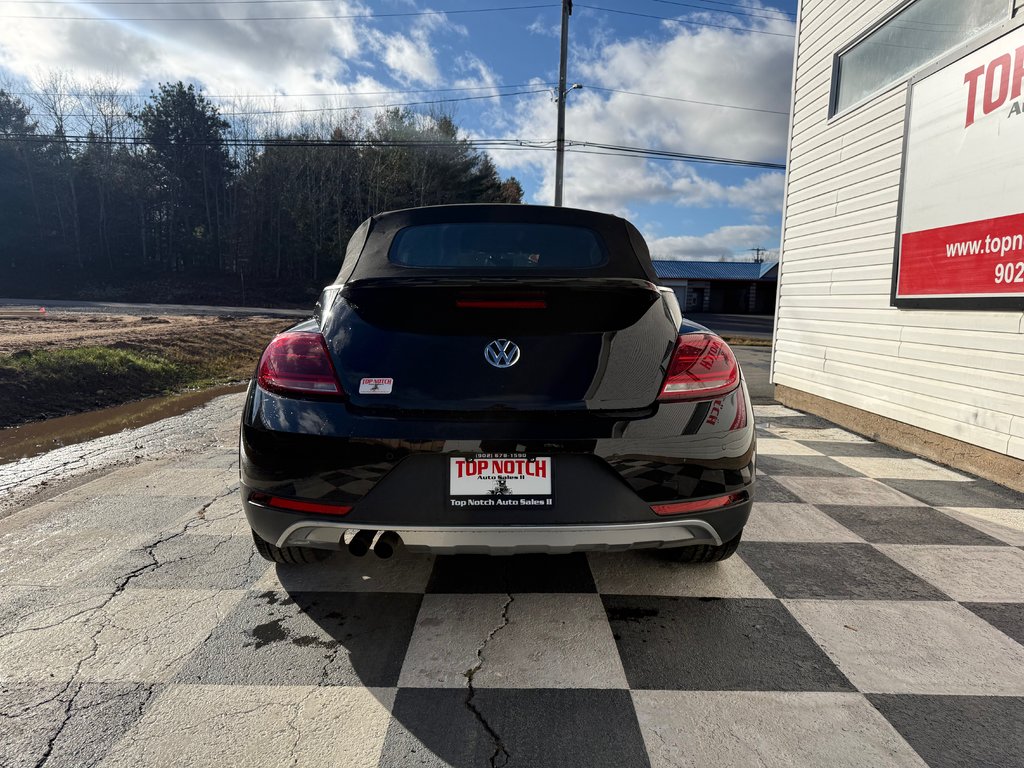 2019 Volkswagen BEETLE Dune, convertible, 2-door, keyless entry in COLDBROOK, Nova Scotia - 5 - w1024h768px