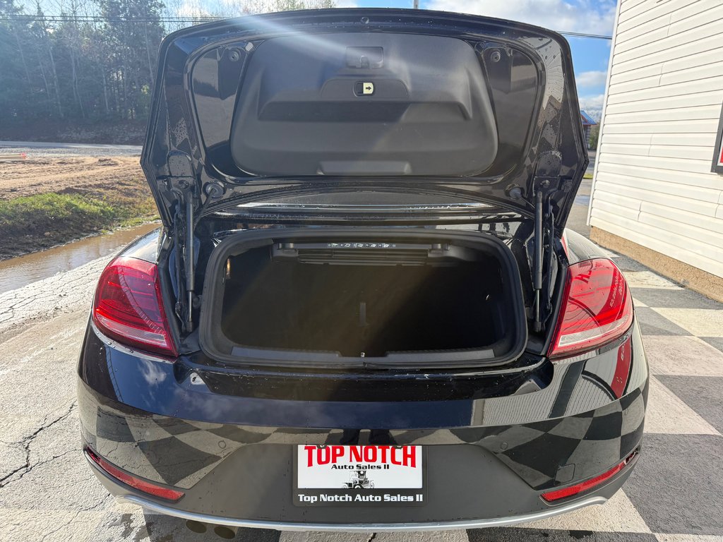 2019 Volkswagen BEETLE Dune, convertible, 2-door, keyless entry in COLDBROOK, Nova Scotia - 16 - w1024h768px