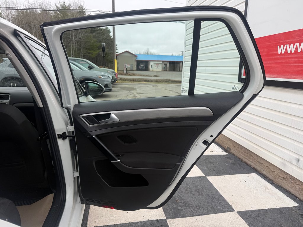 Volkswagen GOLF Comfortline, keyless entry, CRUISE CONTROL, BT 2015 à COLDBROOK, Nouvelle-Écosse - 15 - w1024h768px