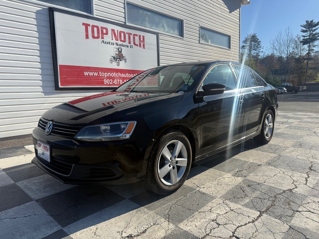 2014 Volkswagen JETTA Comfortline, Keyless entry, MP3, Cruise control in COLDBROOK, Nova Scotia - 1 - w1024h768px