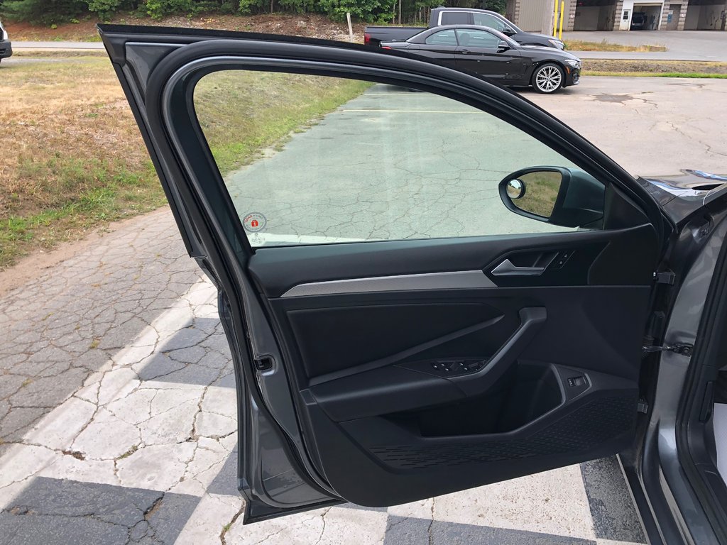 2019 Volkswagen Jetta Comfortline TSI - Reverse Camera, Bluetooth, AC in COLDBROOK, Nova Scotia - 7 - w1024h768px