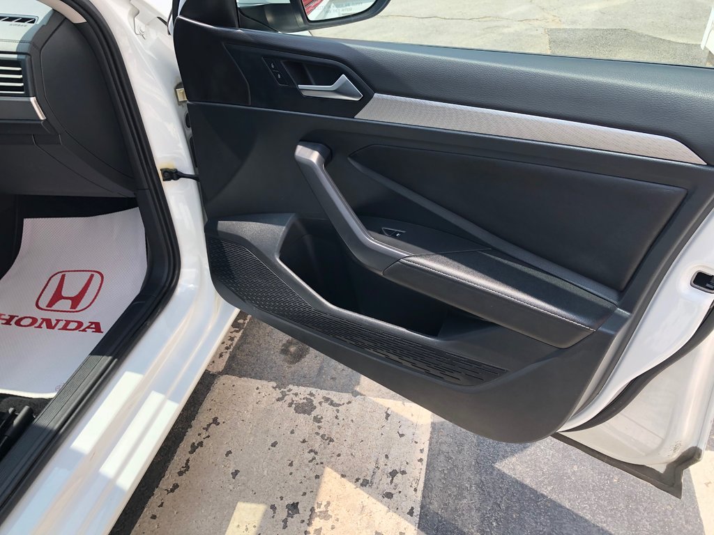 2023 Volkswagen Jetta Trendline - auto start/stop, reverse camera, a/c in Kentville, Nova Scotia - 20 - w1024h768px