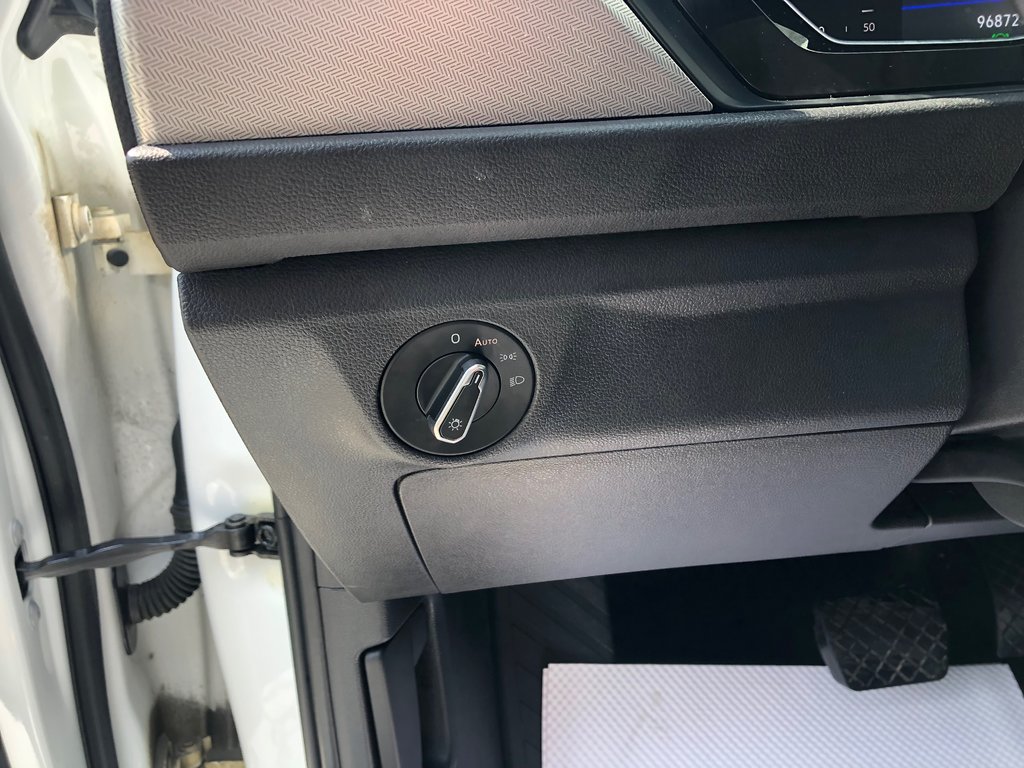 2023 Volkswagen Jetta Trendline - auto start/stop, reverse camera, a/c in Kentville, Nova Scotia - 11 - w1024h768px