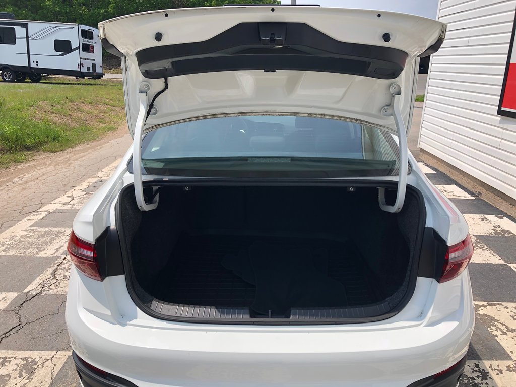 2023 Volkswagen Jetta Trendline - auto start/stop, reverse camera, a/c in Kentville, Nova Scotia - 18 - w1024h768px