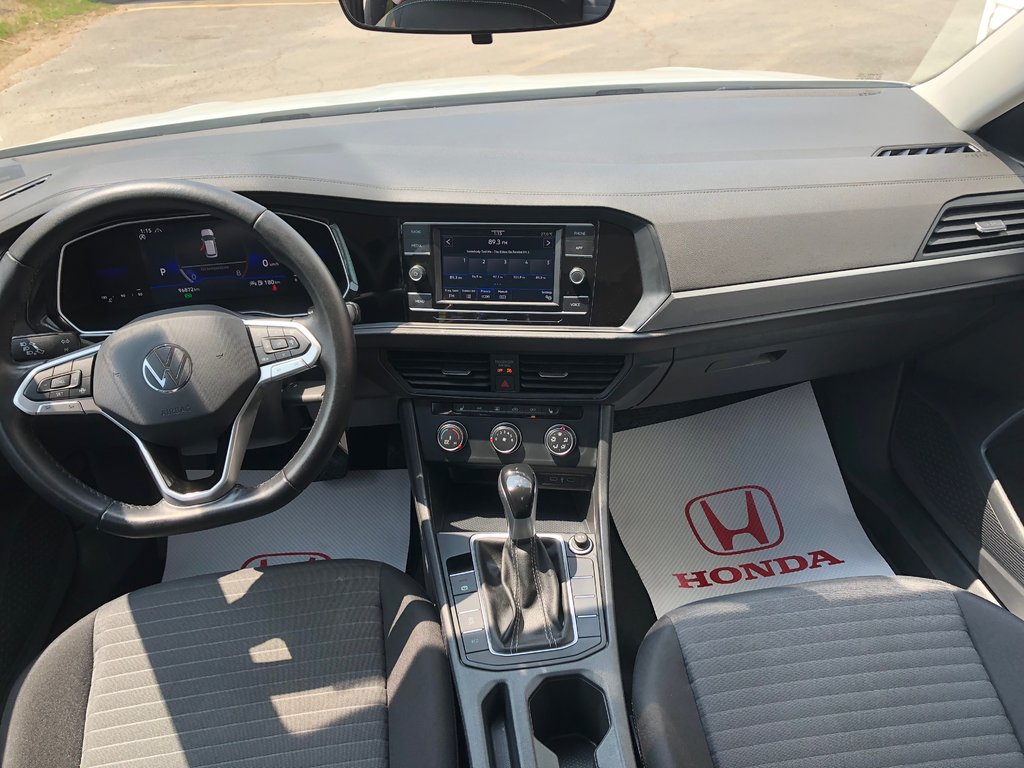 2023 Volkswagen Jetta Trendline - auto start/stop, reverse camera, a/c in Kentville, Nova Scotia - 9 - w1024h768px