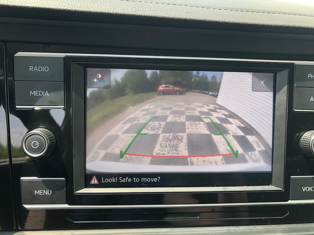 2023 Volkswagen Jetta Trendline - auto start/stop, reverse camera, a/c in Kentville, Nova Scotia - 13 - w1024h768px