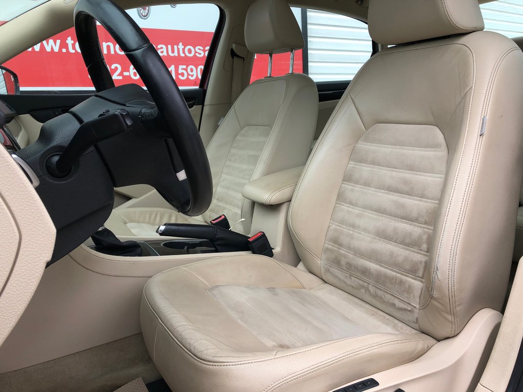 2015 Volkswagen Passat Highline- Diesel , Aftermarket head unit, Sunroof in COLDBROOK, Nova Scotia - 17 - w1024h768px