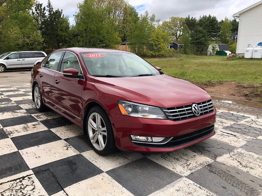 2015 Volkswagen Passat Highline- Diesel , Aftermarket head unit, Sunroof in COLDBROOK, Nova Scotia - 3 - w1024h768px
