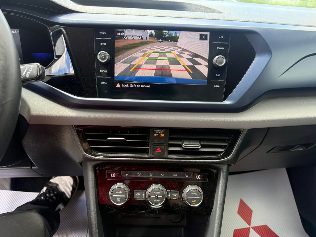 2022 Volkswagen Taos Comfortline, keyless entry, backup camera, BT in COLDBROOK, Nova Scotia - 12 - w1024h768px