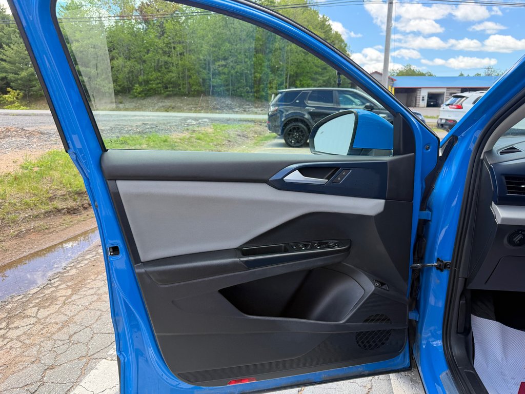 2022 Volkswagen Taos Comfortline, keyless entry, backup camera, BT in COLDBROOK, Nova Scotia - 7 - w1024h768px