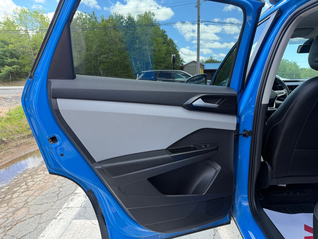 2022 Volkswagen Taos Comfortline, keyless entry, backup camera, BT in COLDBROOK, Nova Scotia - 13 - w1024h768px