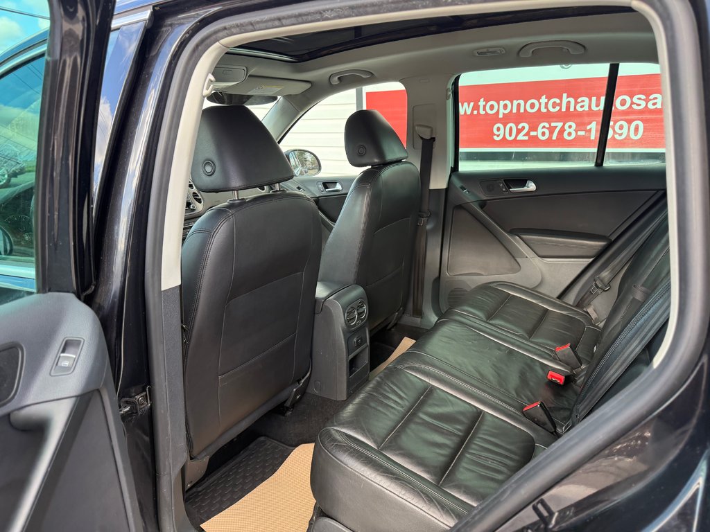 2011 Volkswagen TIGUAN Trendline, Keyless entry, Moonroof, 2.0L turbo in COLDBROOK, Nova Scotia - 16 - w1024h768px