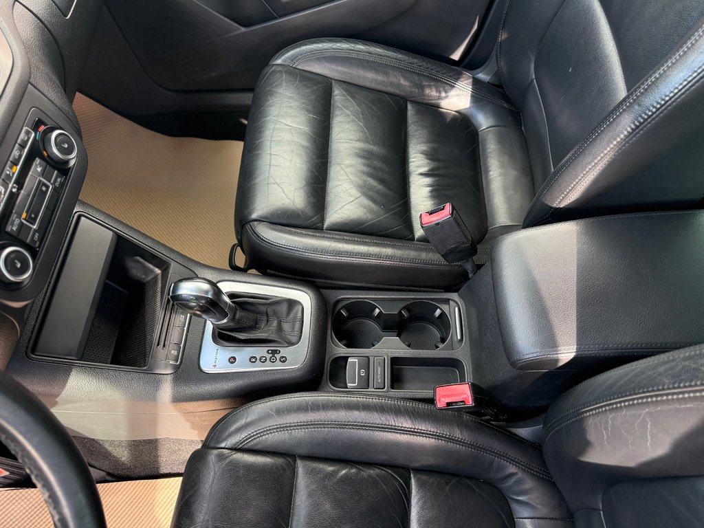 2011 Volkswagen TIGUAN Trendline, Keyless entry, Moonroof, 2.0L turbo in COLDBROOK, Nova Scotia - 14 - w1024h768px