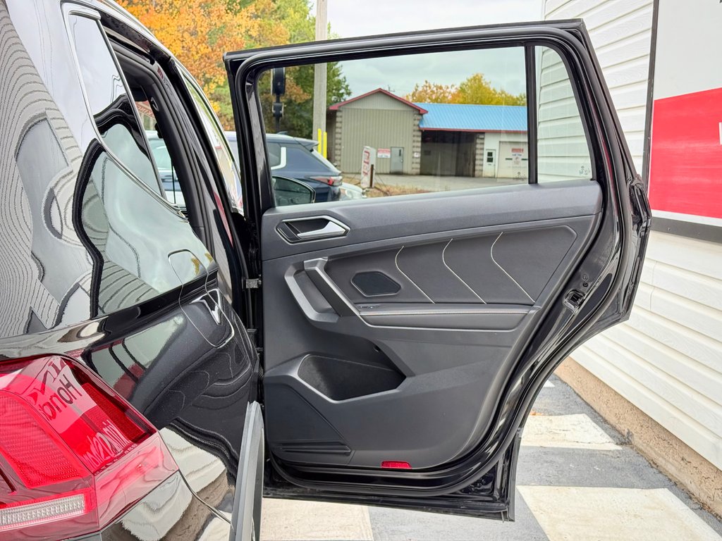 2022 Volkswagen TIGUAN Highline R-Line | Leather Seats, in COLDBROOK, Nova Scotia - 25 - w1024h768px