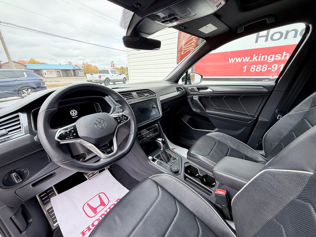 2022 Volkswagen TIGUAN Highline R-Line | Leather Seats, in COLDBROOK, Nova Scotia - 9 - w1024h768px