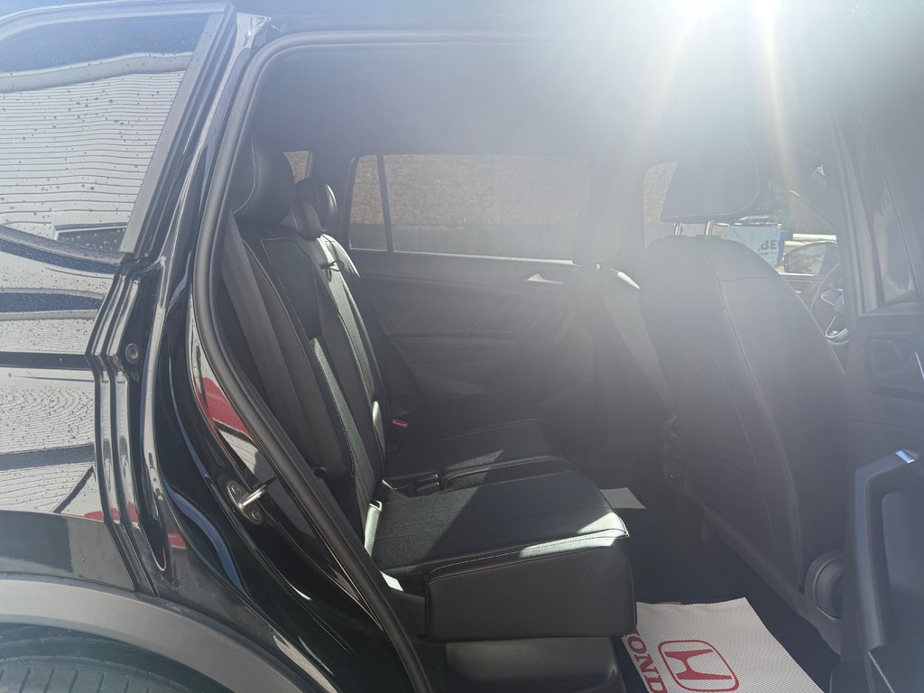 2023 Volkswagen TIGUAN Comfortline R-Line Black Edition in COLDBROOK, Nova Scotia - 19 - w1024h768px