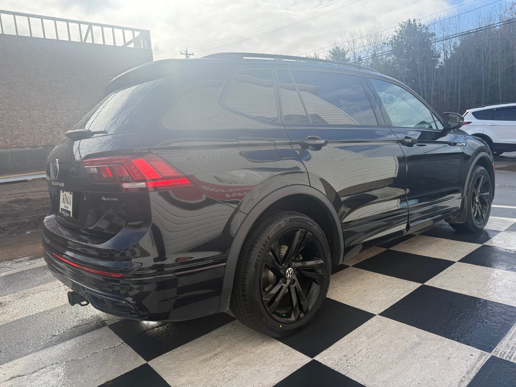 2023 Volkswagen TIGUAN Comfortline R-Line Black Edition in COLDBROOK, Nova Scotia - 4 - w1024h768px
