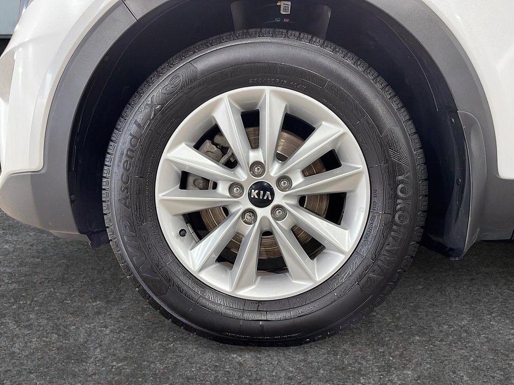 2020 Kia Sorento LX-6