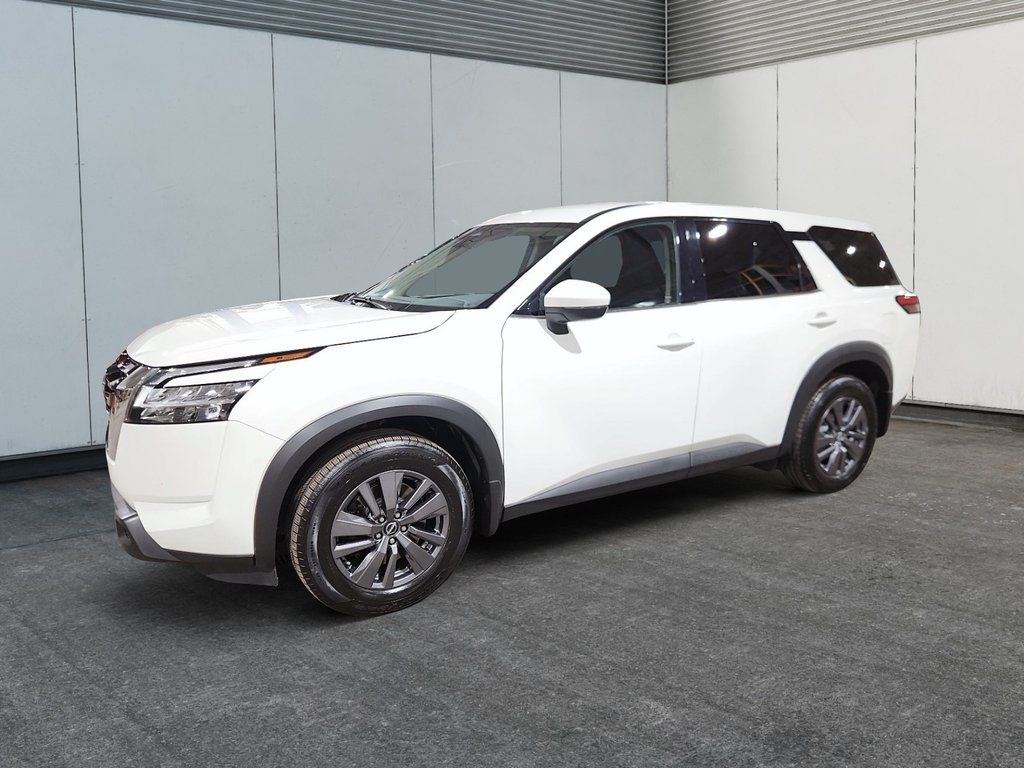 2022 Nissan Pathfinder S-0