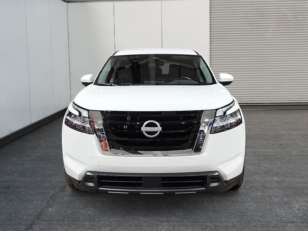 2022 Nissan Pathfinder S-1