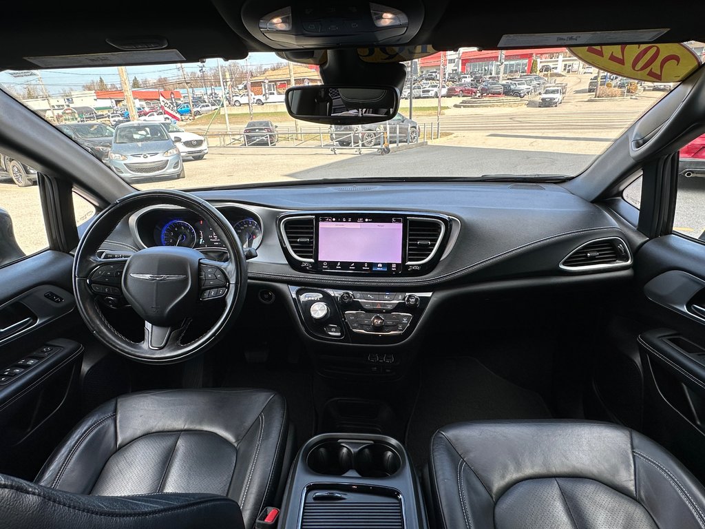 2022  Pacifica Touring L in Mont-Laurier, Quebec - 21 - w1024h768px