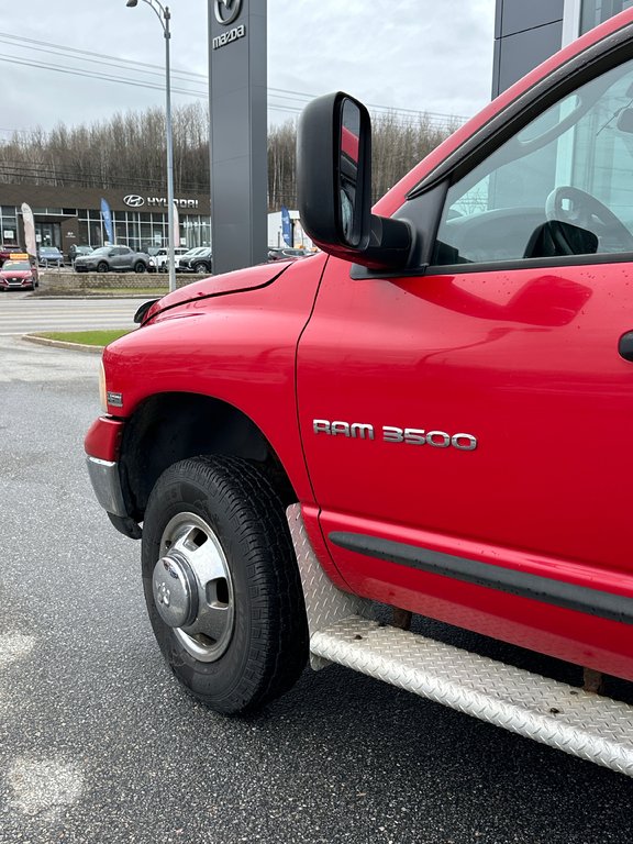 Dodge Ram 3500  2003 à Mont-Tremblant, Québec - 7 - w1024h768px