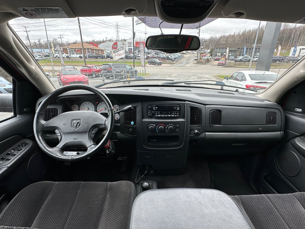 2003  Ram 3500 in Mont-Laurier, Quebec - 8 - w1024h768px