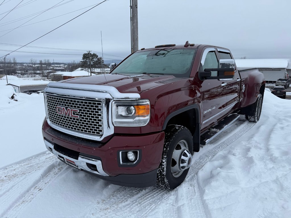 2015 GMC Sierra 3500HD Denali in Mont-Laurier, Quebec - 12 - w1024h768px