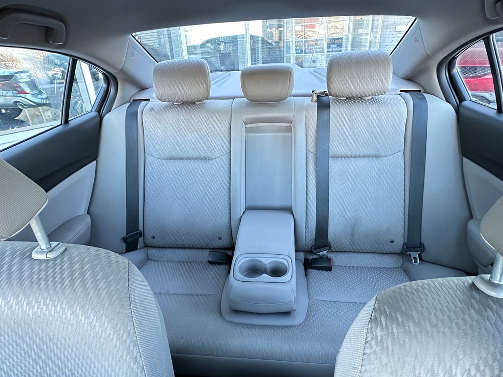 2014  Civic Sedan LX in Mont-Laurier, Quebec - 10 - w1024h768px