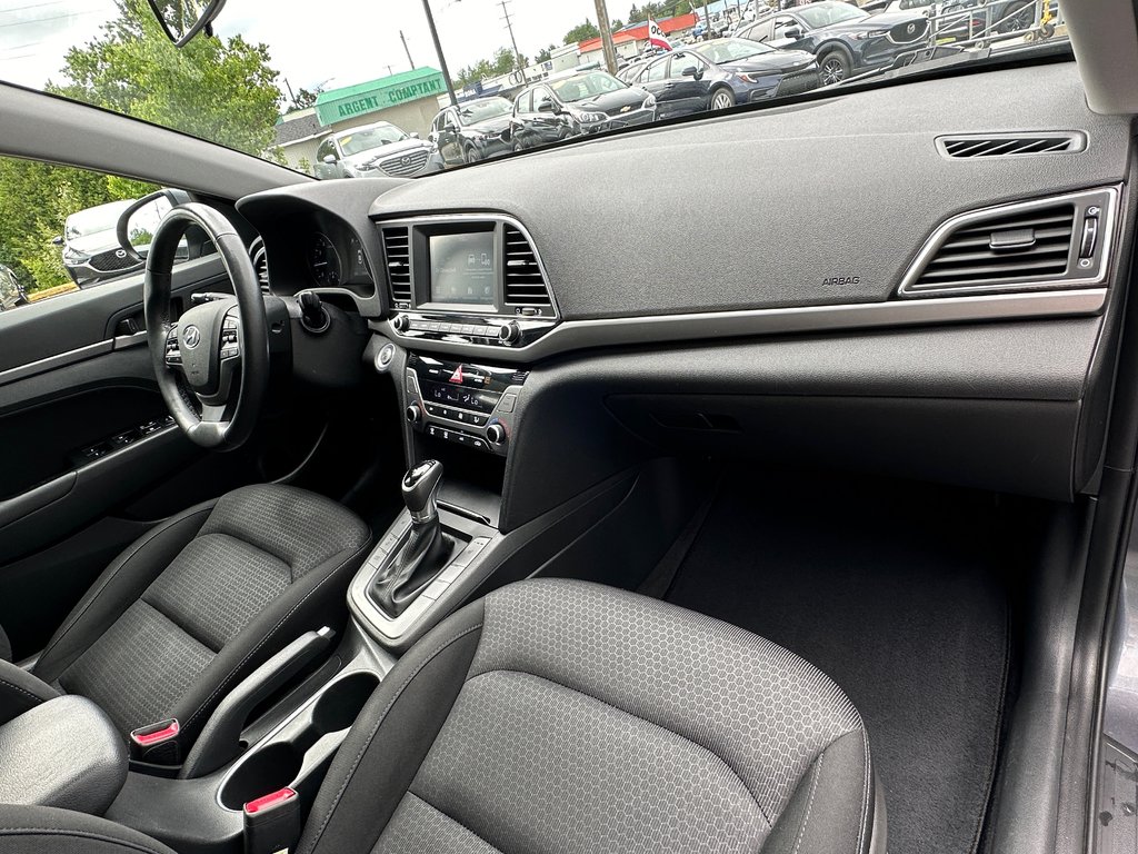 2017 Hyundai Elantra GLS in Mont-Tremblant, Quebec - 18 - w1024h768px