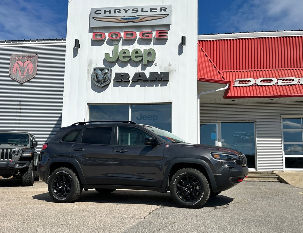 2023  Cherokee Trailhawk in Mont-Laurier, Quebec - 17 - w1024h768px