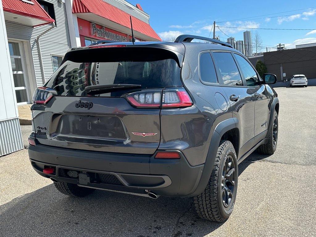 2023  Cherokee Trailhawk in Mont-Tremblant, Quebec - 36 - w1024h768px