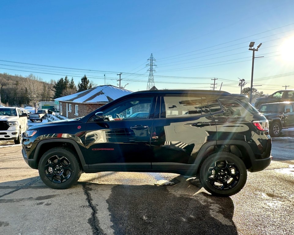 2024  Compass TRAILHAWK in Mont-Tremblant, Quebec - 13 - w1024h768px